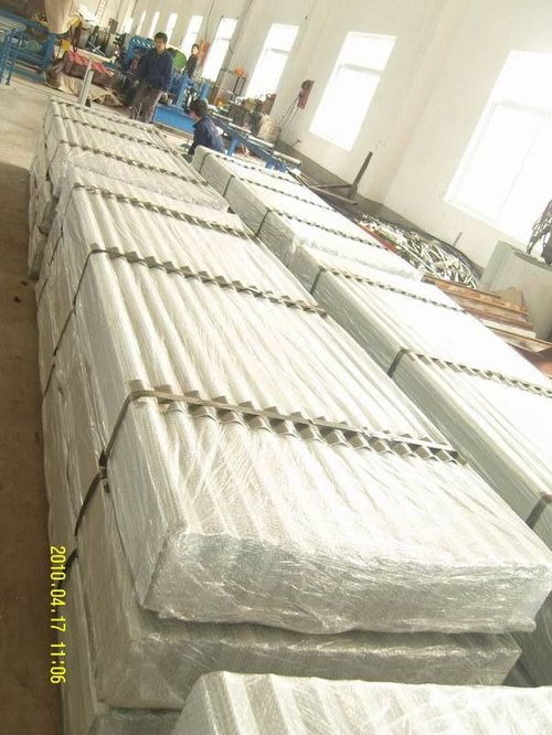 供应琉璃瓦,弧形瓦,各规格型号彩钢瓦